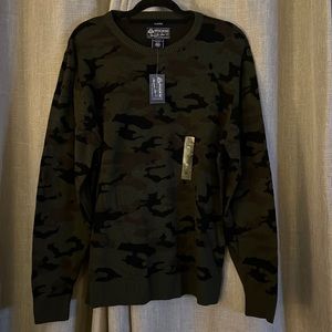 NWT Men’s American Rag Camo Sweater Size: X Large but looks more like a Large